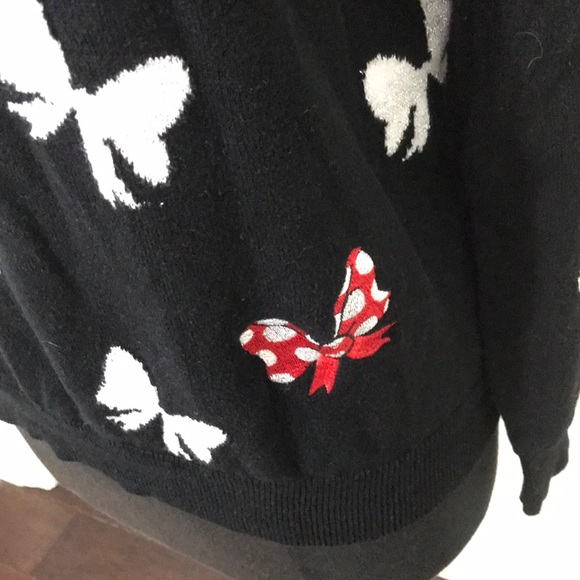 EUC Minnie Bow Sweater SiZe S - Picture 2 of 5